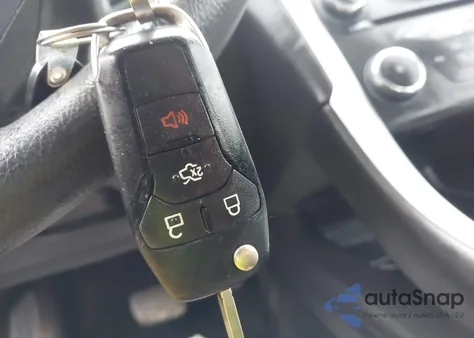 2015 Ford Fusion S z USA, uszkodzony, nr VIN 3FA6P0G70FR242519